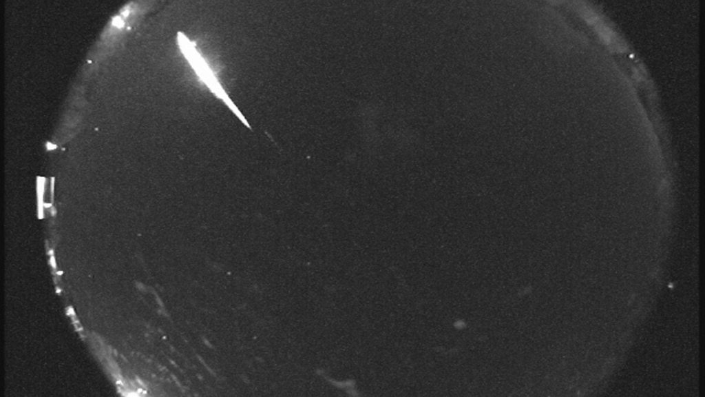 Swarms of Halloween Fireballs Could Threaten Earth in 2032 and 2036, New Study Warns