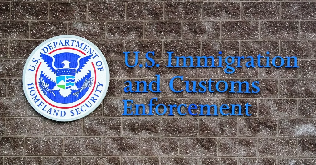 DHS Kept Chicago Police Records for Months in Violation of Domestic Espionage Rules