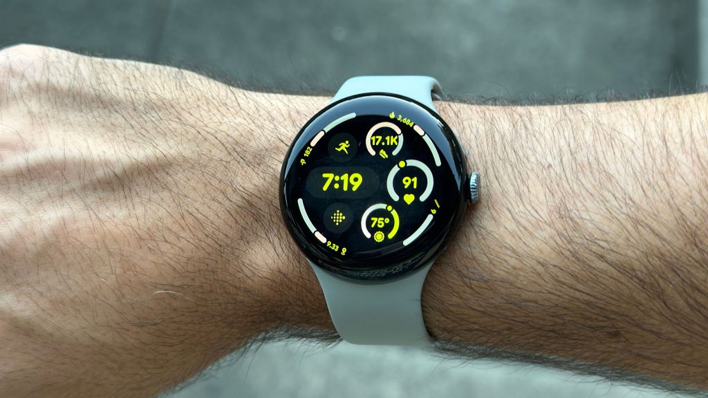 Forget the Pixel Watch 4; last year's Pixel Watch 3 is still my favorite everyday Android smartwatch, and it's cheaper than ever right now