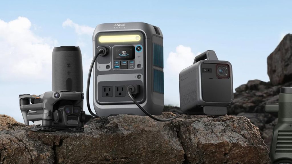 Holiday savings: Anker SOLIX C300 drops to $199.99 Anker SOLIX C300 Portable Power Station