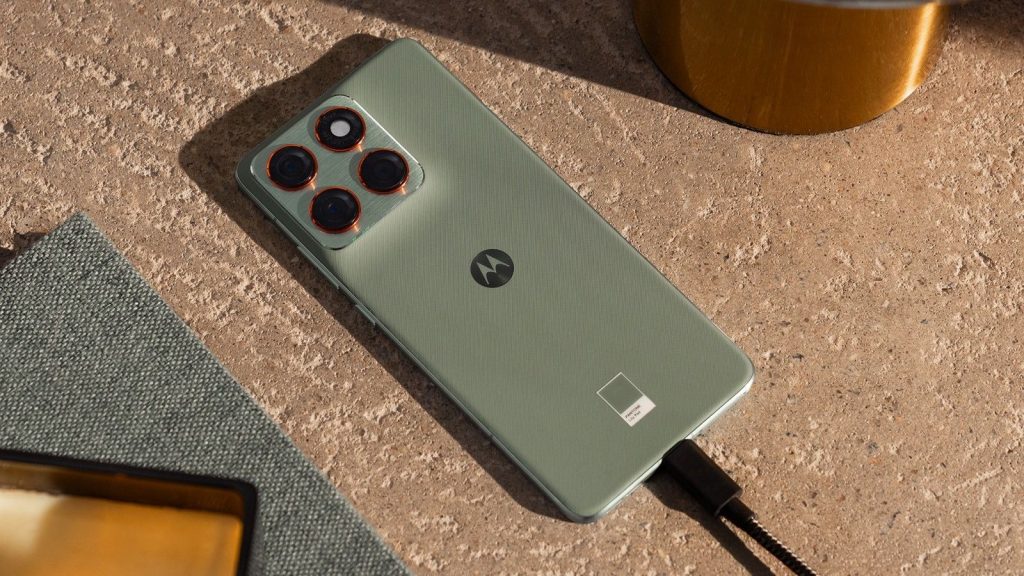 green colorway of the Motorola Edge 70 showing the rear panel