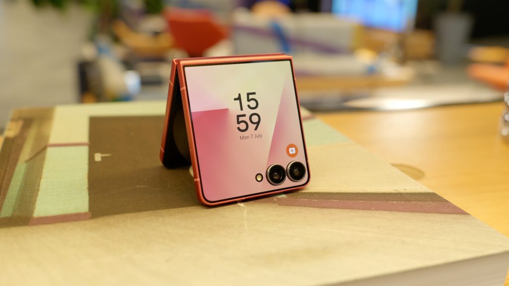 Samsung’s stylish Z Flip 7 is a must-have with this Black Friday deal Samsung’s stylish Z Flip 7 is a must-have with this Black Friday deal