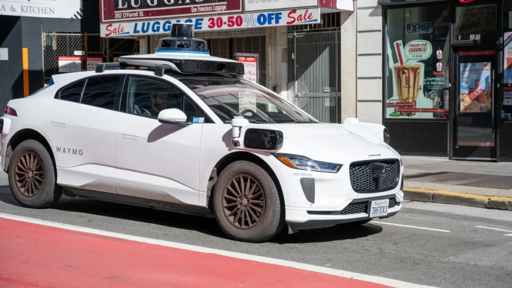 Social media mourns beloved cat, KitKat, hit by Waymo car