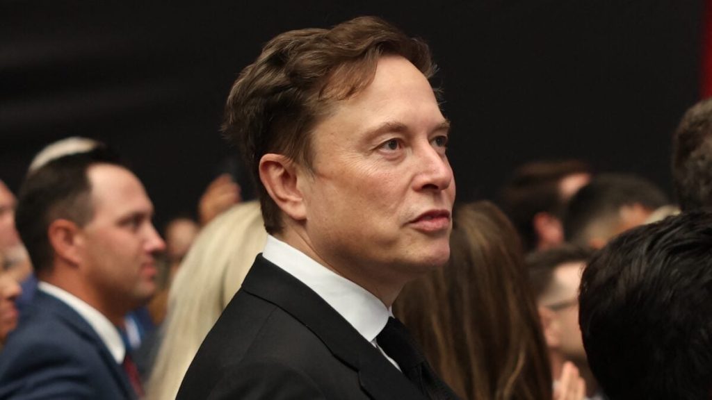 Tesla Shareholders Decide Elon Musk Should Be the World’s First Trillionaire Tesla Shareholders Decide Elon Musk Should Be the World's First Trillionaire