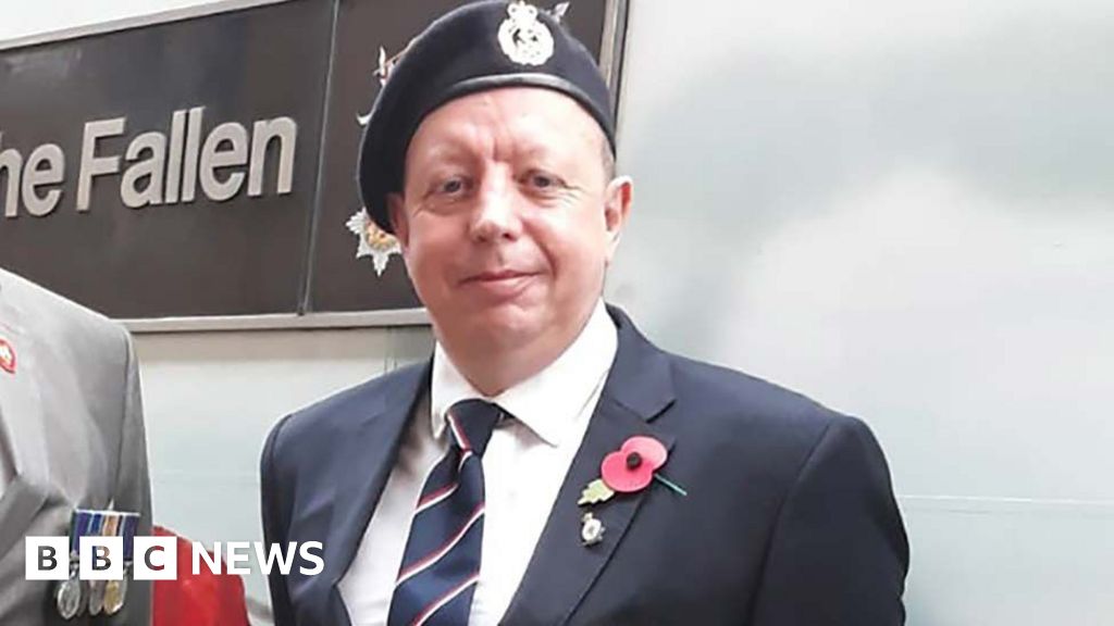 What have eyewitnesses said about Huntingdon train stabbings? What have eyewitnesses said about Huntingdon train stabbings?