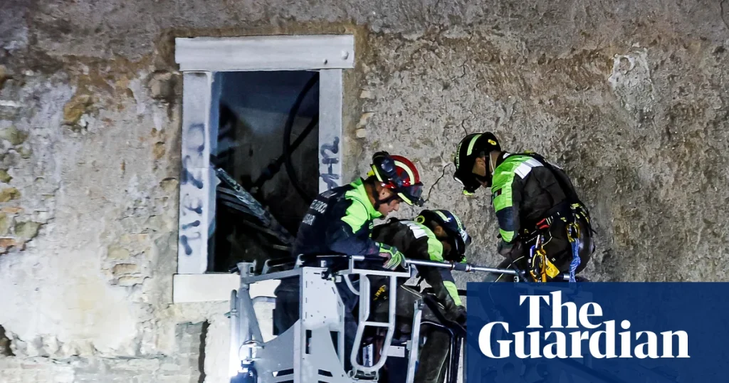 Worker dies after being rescued from partially collapsed medieval tower in Rome | Italy